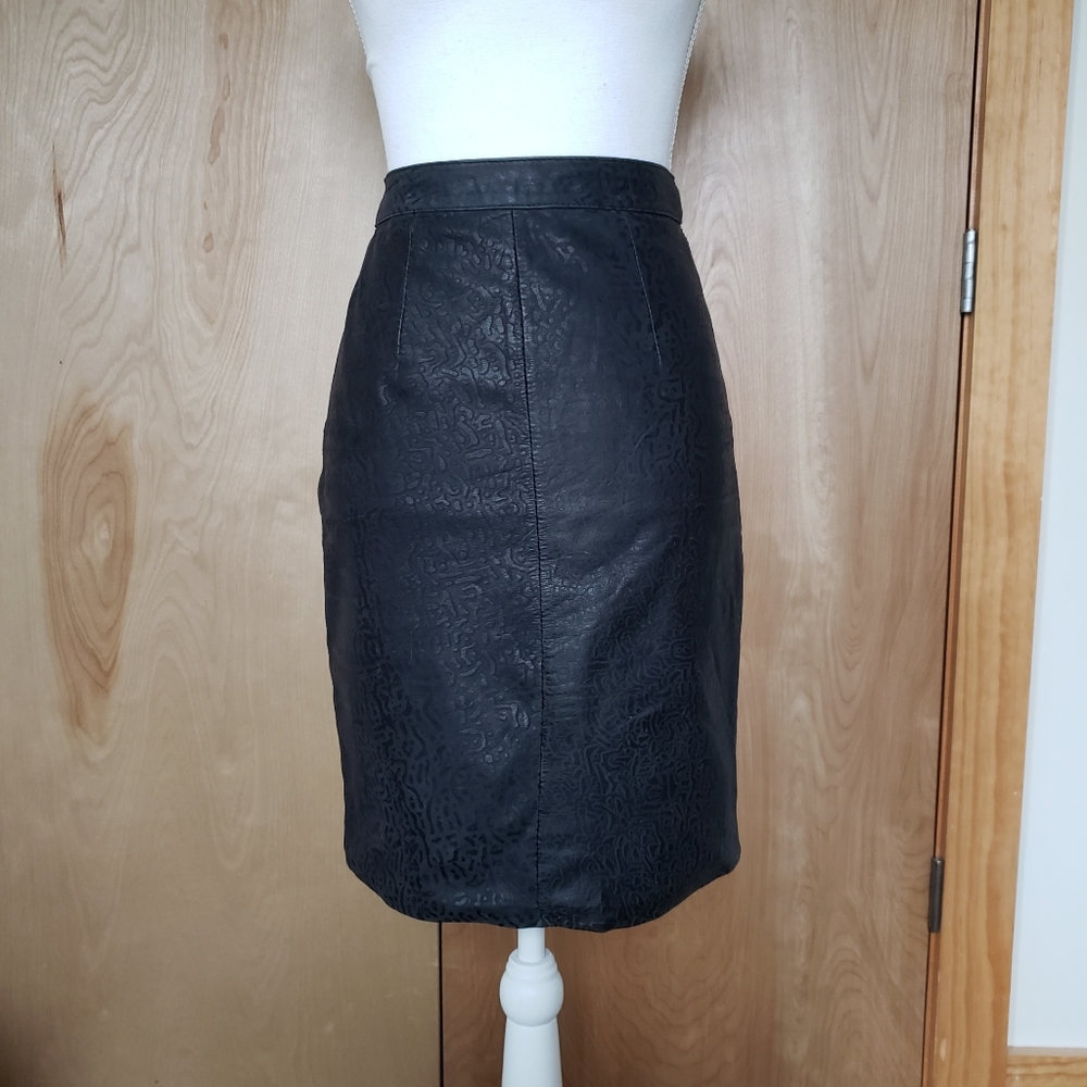 Global Identity Leather Animal Print Pencil Skirt